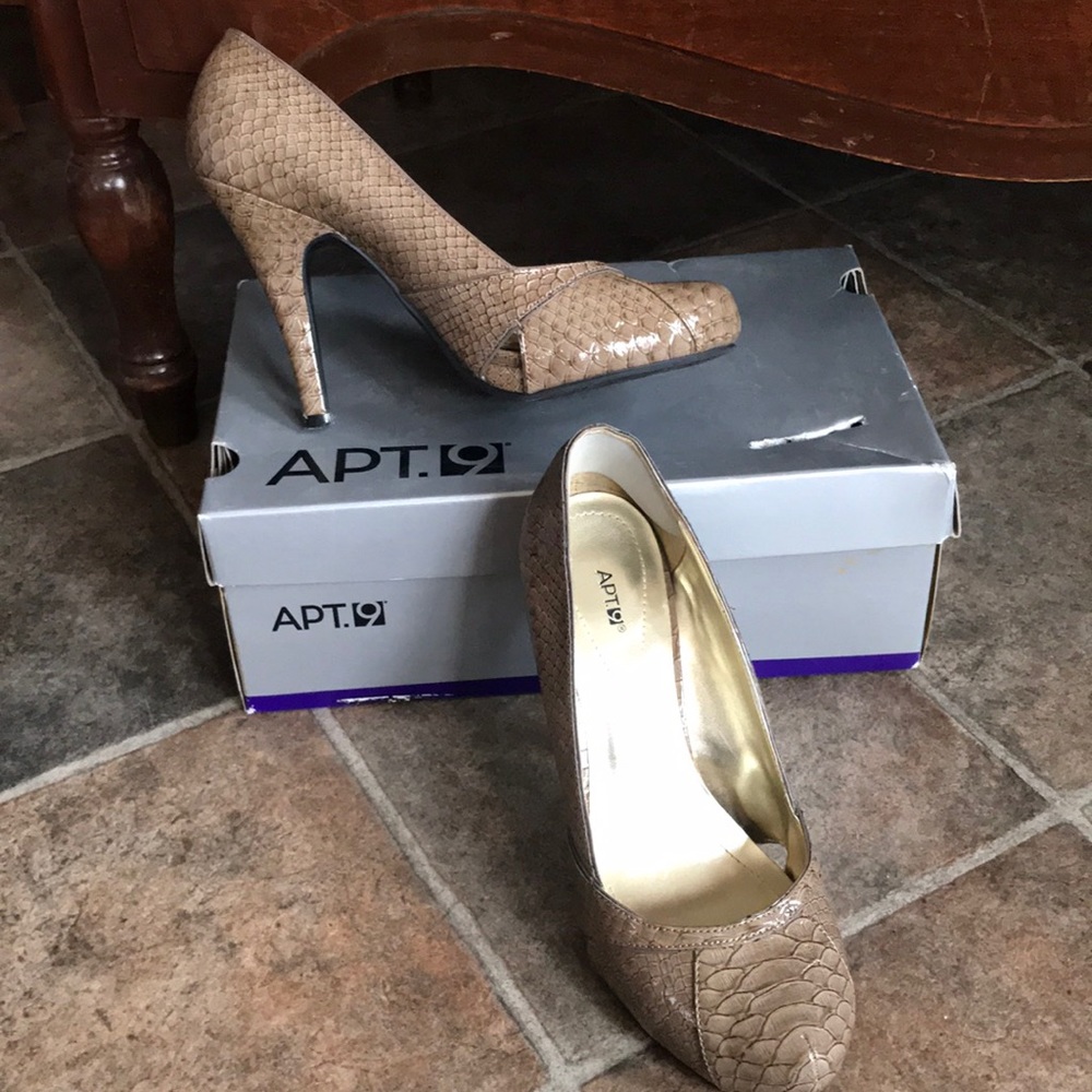 Apt. 9 tan pumps